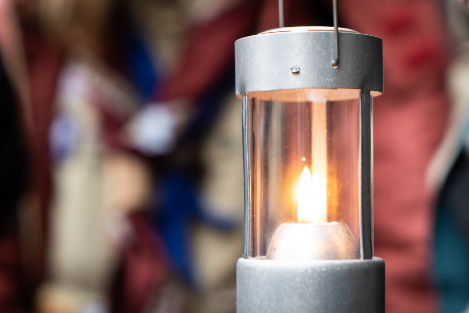 Aussendung des Friedenslichts im Kölner Dom am 15. Dezember 2024